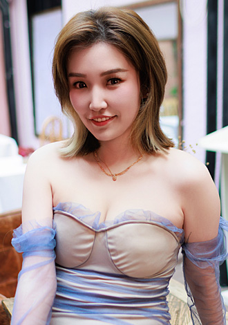 Gorgeous profiles only: caring love, Asian member Fang from Shanghai