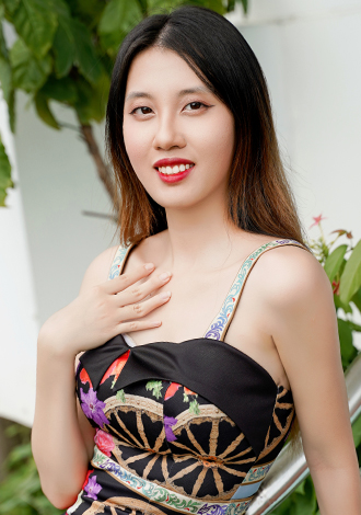 Gorgeous profiles only: attractive Asian Member Thuy Hang（xiao） from Ho Chi Minh City