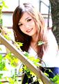 Hundreds of beauties: single Asian woman Yan